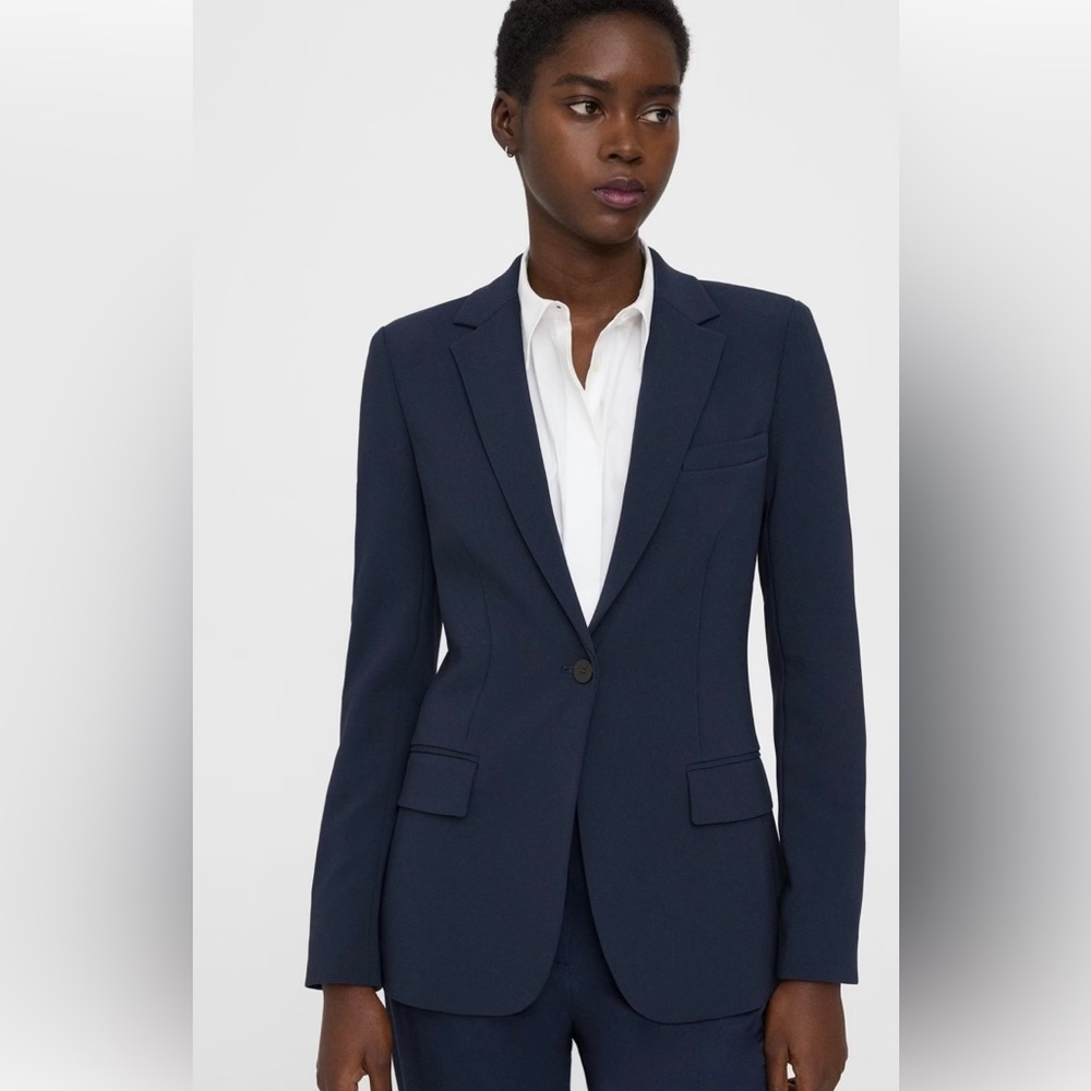 NWT Theory Staple Blazer in Admiral Crepe